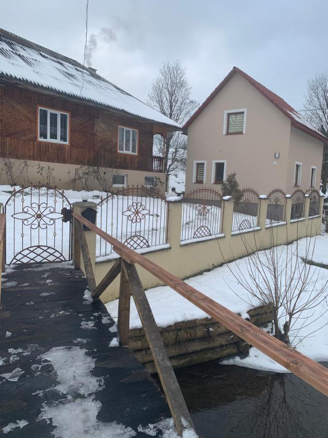 Cottage house Podobovets Buitenkant foto